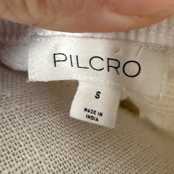 NWT PILCRO Ivory Sweater Sleeve Top Size Small - Picture 11 of 16